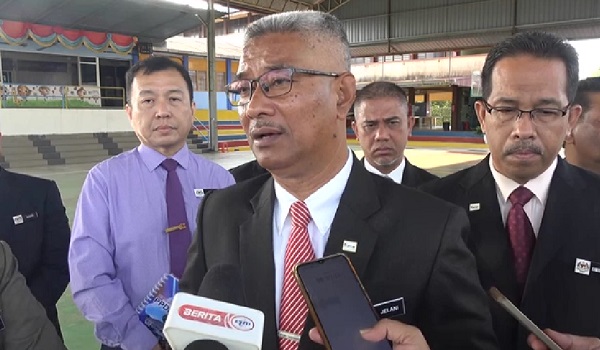 1602 KT SEKOLAH HARI PERTAMA 2