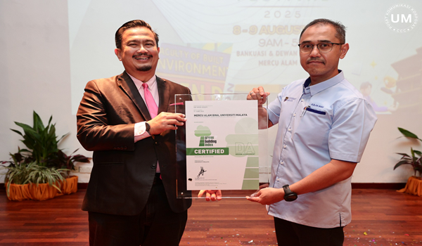 1408 UM BANGUNAN HIJAU