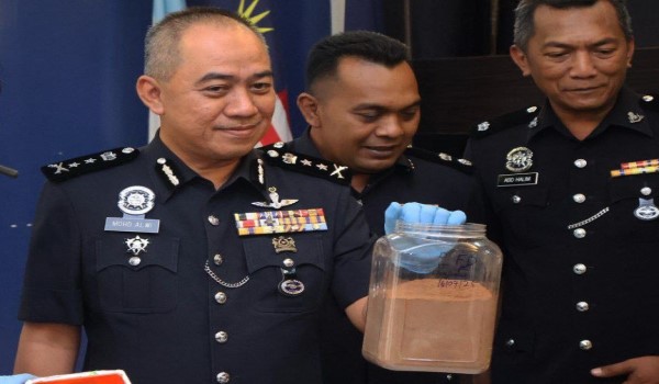 1807 PP WARGA EMAS DADAH 2