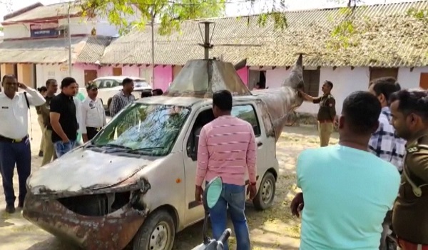 2403 BD INDIA RAMPAS KERETA DIY HELI